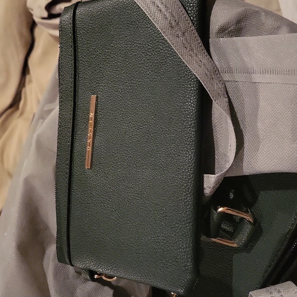 Nordstrom Green trio bought gorgeous designer large satchel/ crossberry - Picture 8 of 11